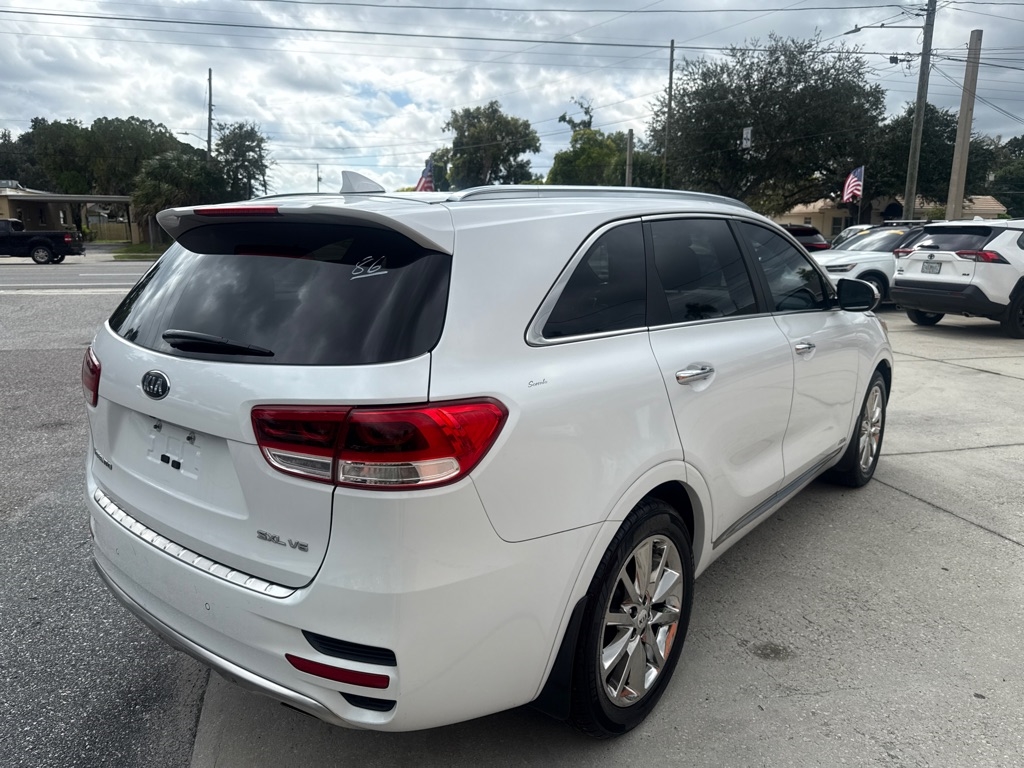 Kia Sorento SX V6 AWD 2017 Kia Sorento SX V6 AWD 2017