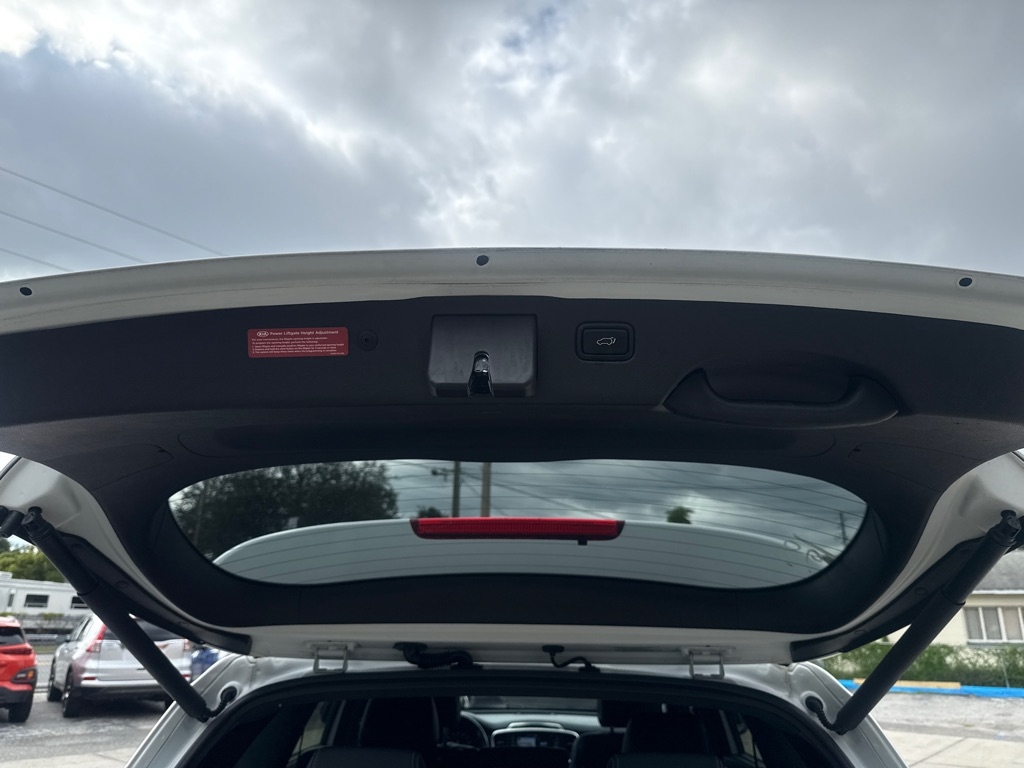 Kia Sorento SX V6 AWD 2017 Kia Sorento SX V6 AWD 2017