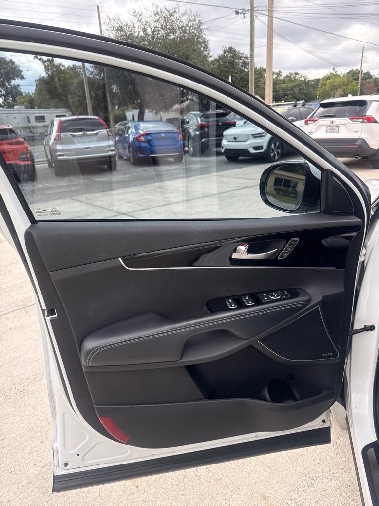 Kia Sorento SX V6 AWD 2017 Kia Sorento SX V6 AWD 2017