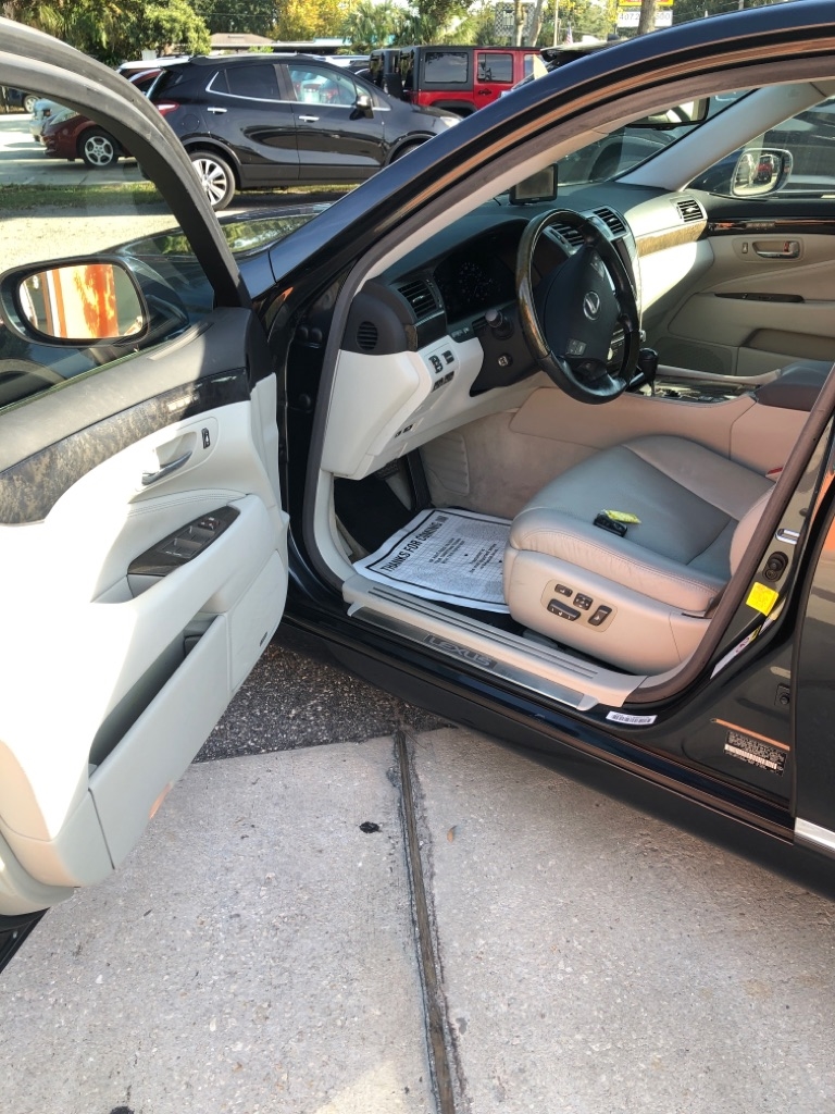 Lexus LS 460 Luxury Sedan 2011 Lexus LS 460 Luxury Sedan 2011