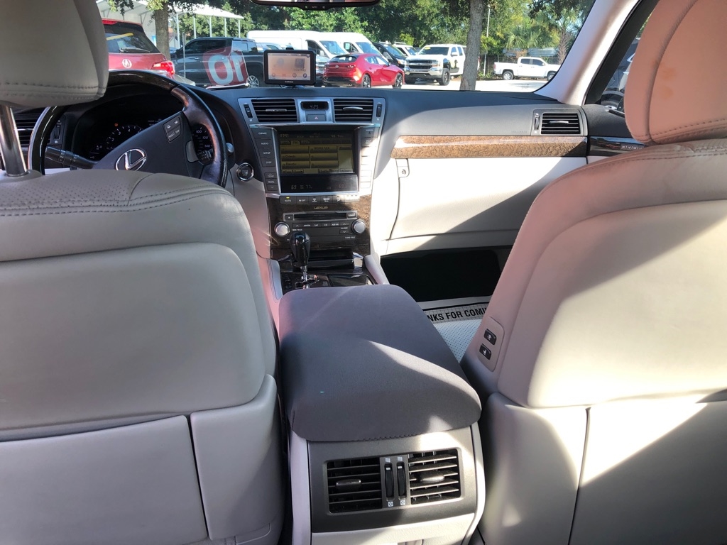 Lexus LS 460 Luxury Sedan 2011 Lexus LS 460 Luxury Sedan 2011