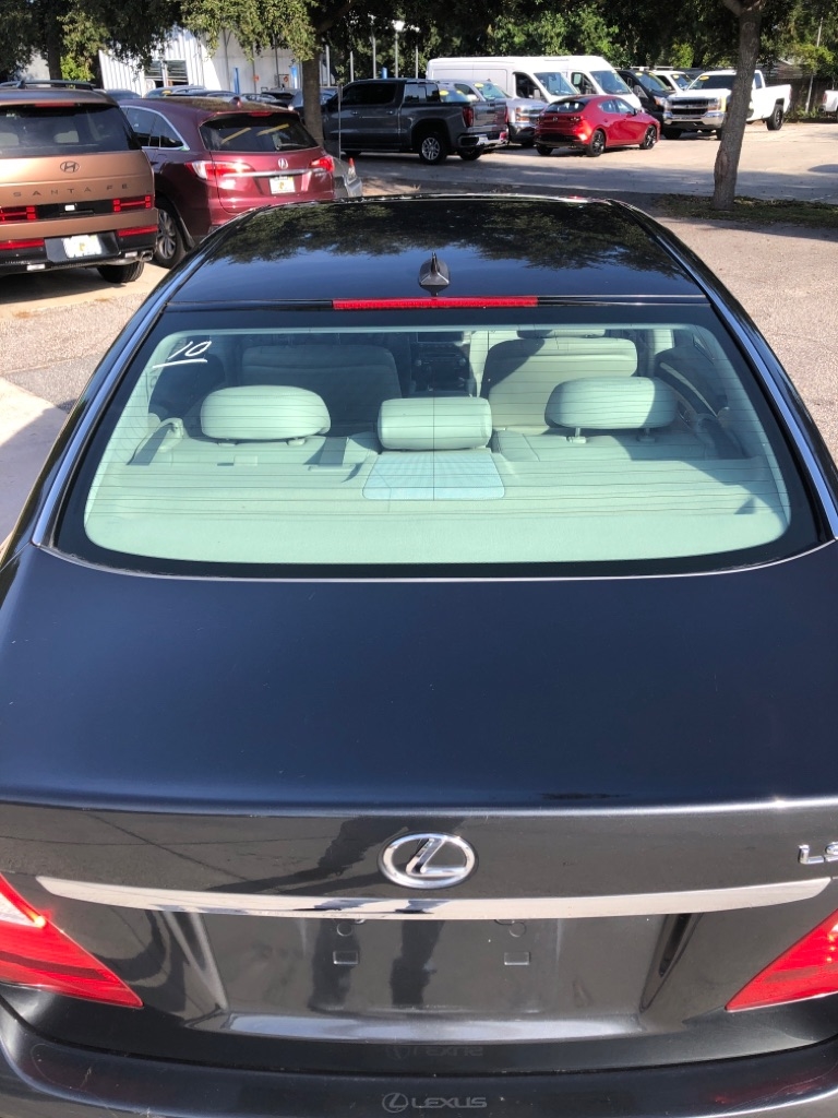 Lexus LS 460 Luxury Sedan 2011