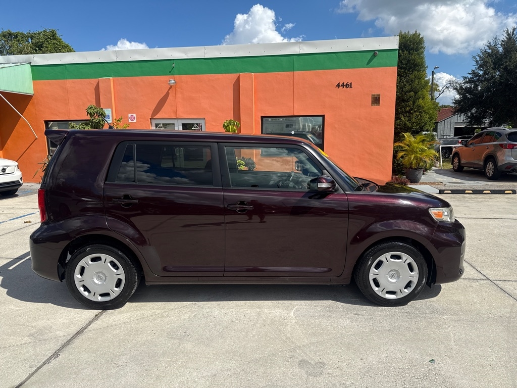 Scion xB 5dr Wgn Auto (Natl) 2011