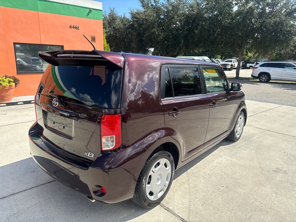 Scion xB 5dr Wgn Auto (Natl) 2011