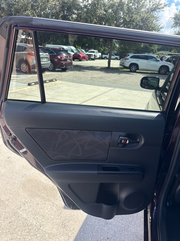 Scion xB 5dr Wgn Auto (Natl) 2011