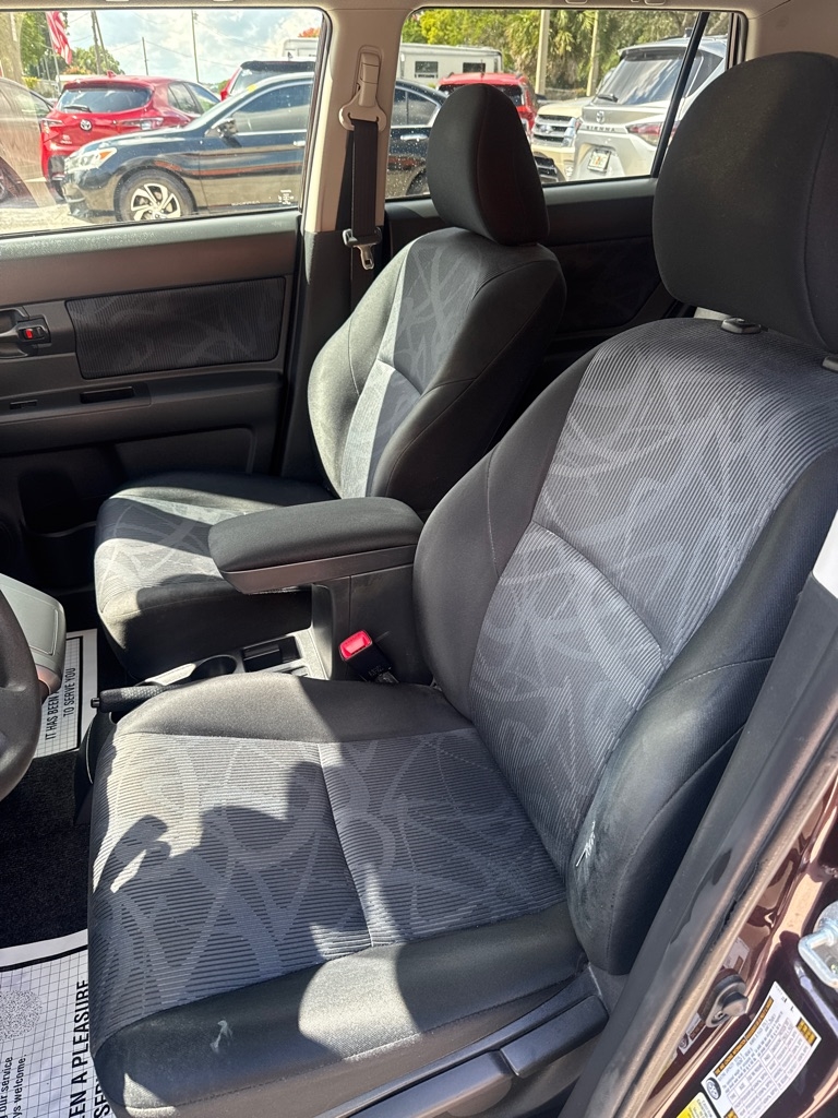 Scion xB 5dr Wgn Auto (Natl) 2011