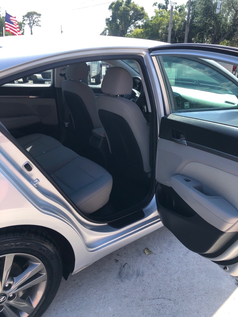 Hyundai Elantra SEL 2.0L Auto (Alabama) 2018