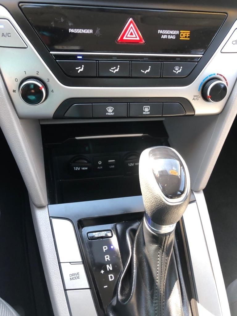 Hyundai Elantra SEL 2.0L Auto (Alabama) 2018