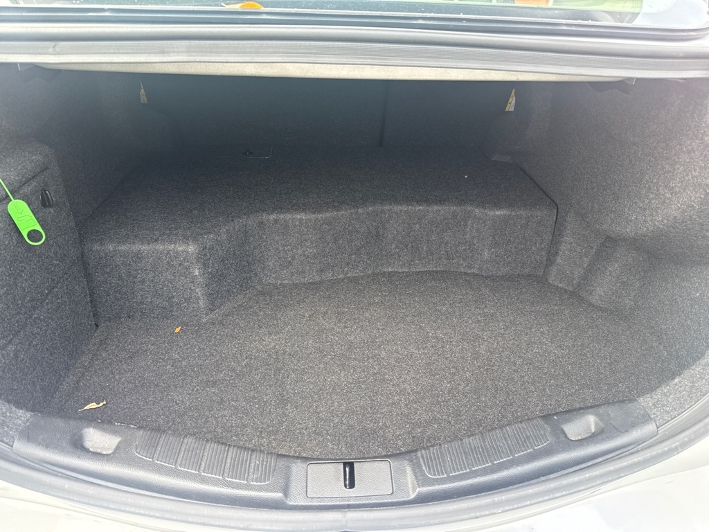 Ford Fusion Hybrid SE FWD 2019