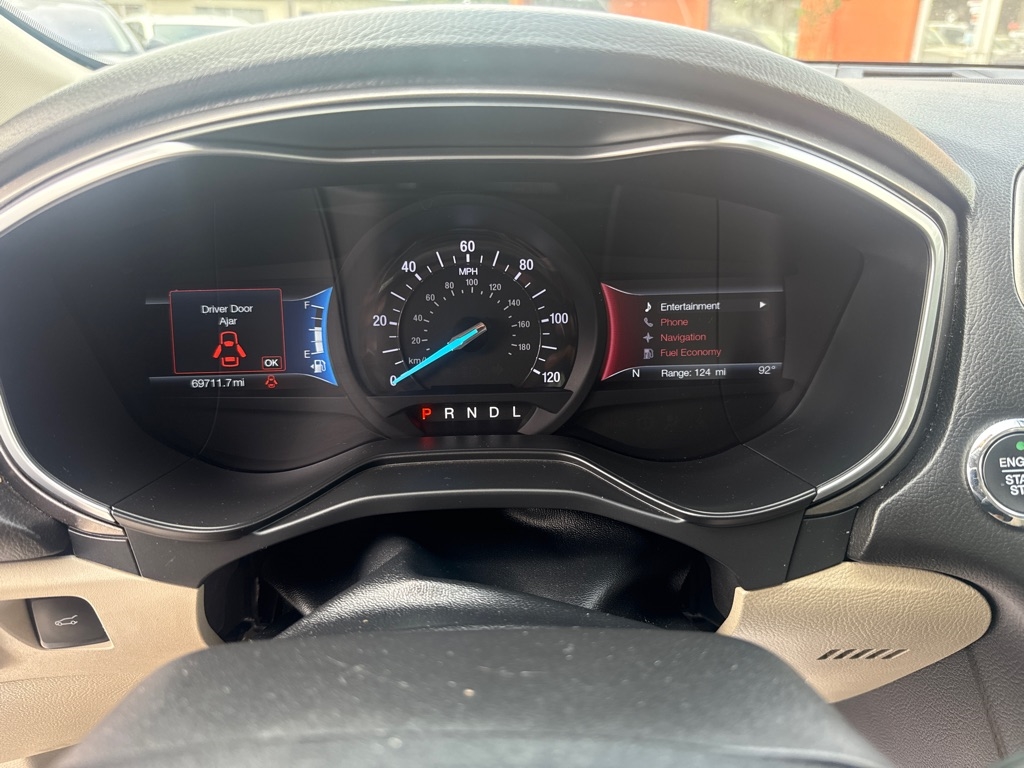 Ford Fusion Hybrid SE FWD 2019