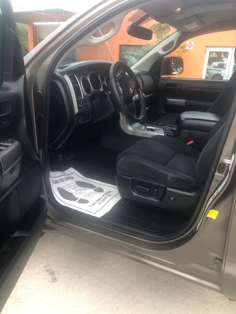 Toyota Tundra 2WD Truck Double Cab 4.6L V8 6-Spd AT (Natl) 2013