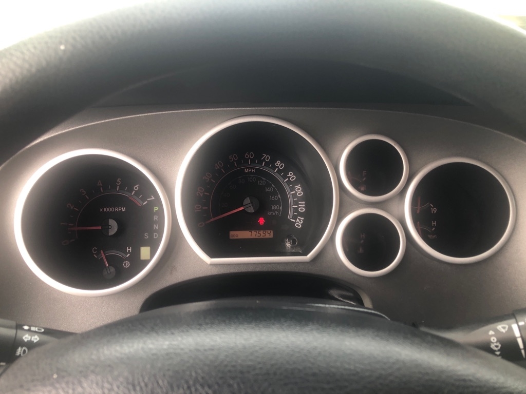 Toyota Tundra 2WD Truck Double Cab 4.6L V8 6-Spd AT (Natl) 2013