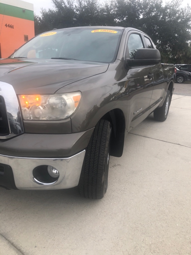 Toyota Tundra 2WD Truck Double Cab 4.6L V8 6-Spd AT (Natl) 2013