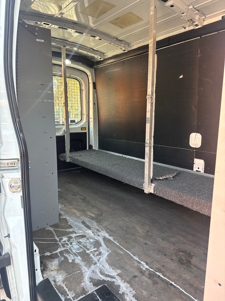 Ford Transit Cargo Van T-250 130" Med Rf 9070 GVWR RWD 2020