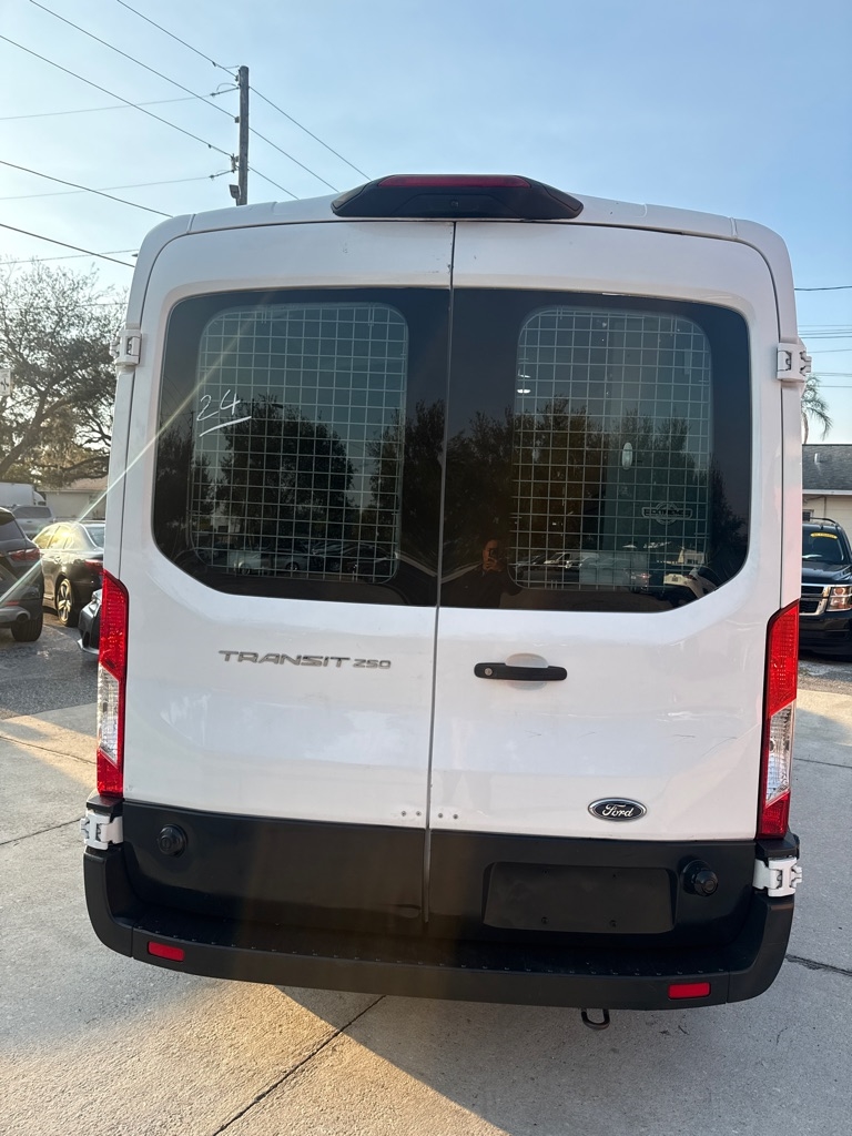 Ford Transit Cargo Van T-250 130" Med Rf 9070 GVWR RWD 2020
