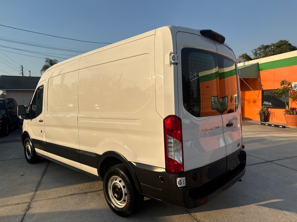 Ford Transit Cargo Van T-250 130" Med Rf 9070 GVWR RWD 2020