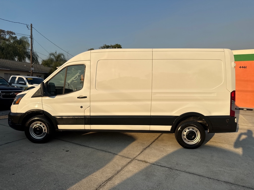Ford Transit Cargo Van T-250 130" Med Rf 9070 GVWR RWD 2020