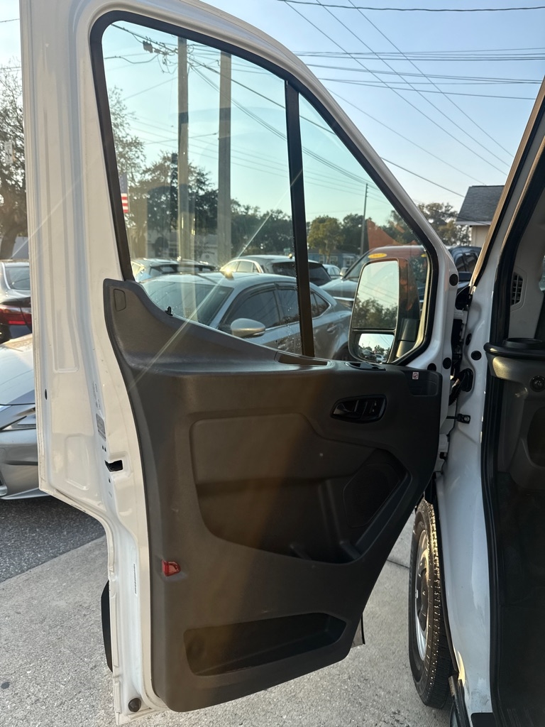 Ford Transit Cargo Van T-250 130" Med Rf 9070 GVWR RWD 2020