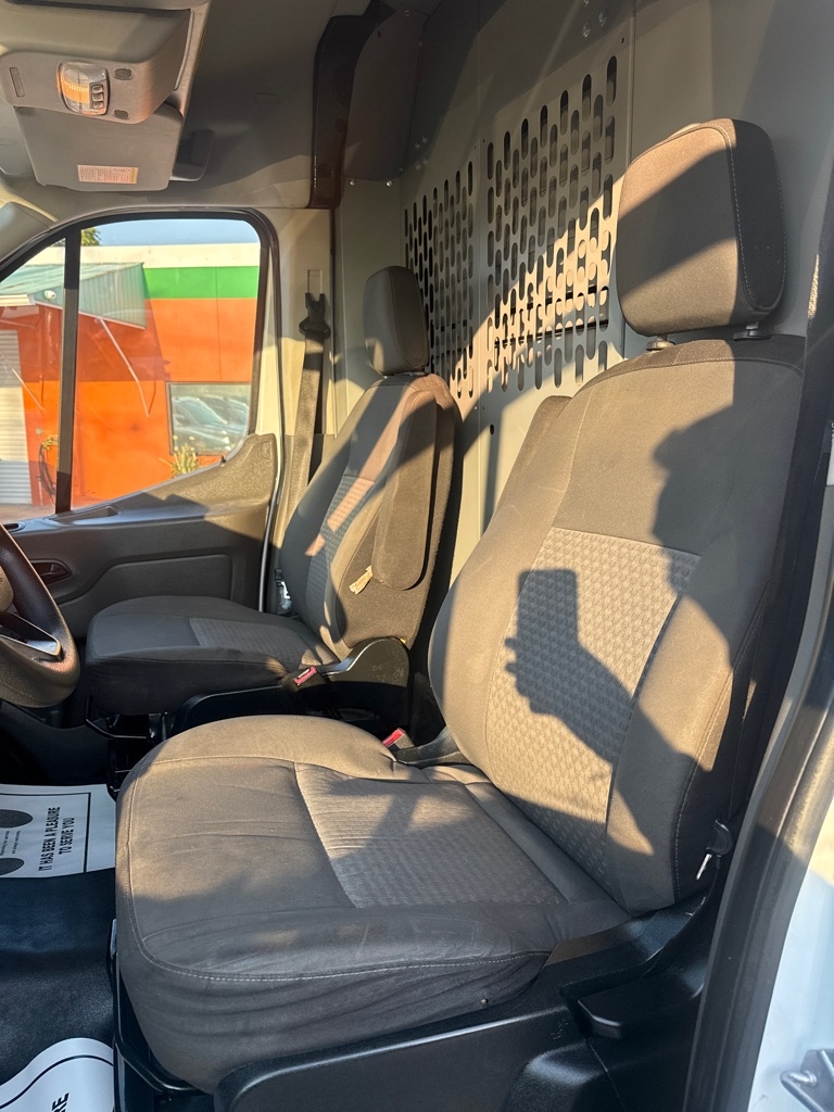Ford Transit Cargo Van T-250 130" Med Rf 9070 GVWR RWD 2020