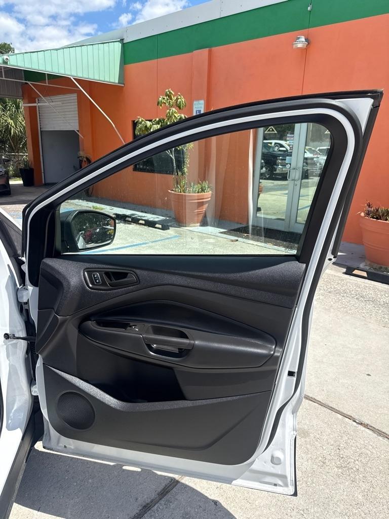 Ford Escape S FWD 2019