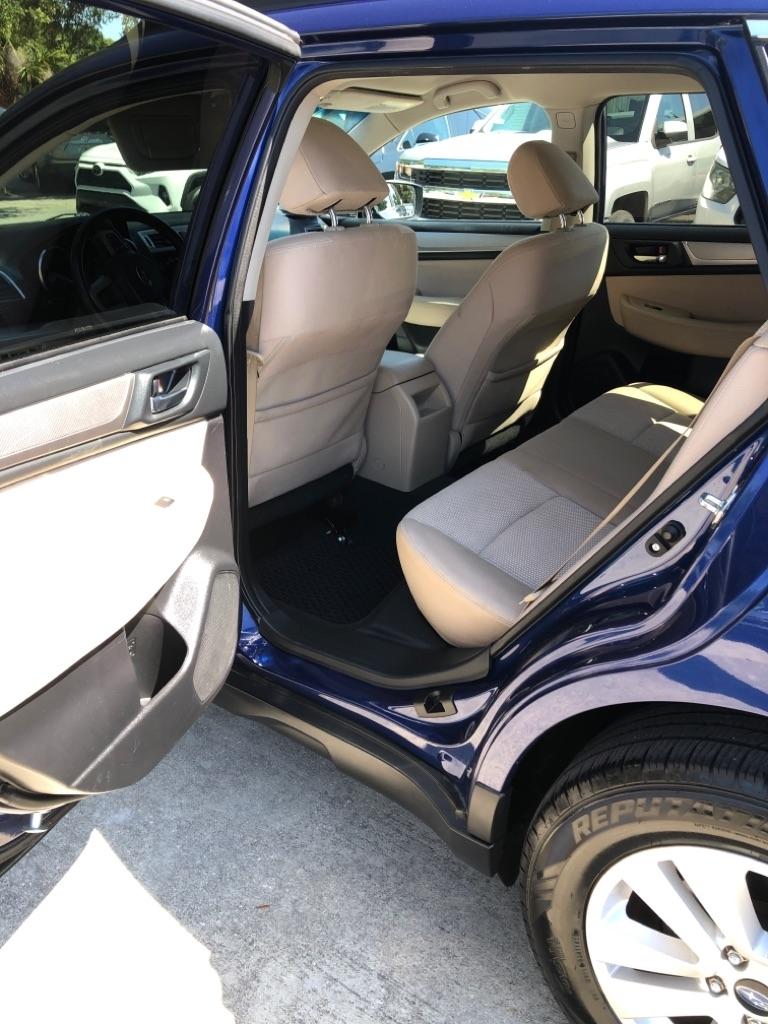 Subaru Outback 4dr Wgn 2.5i Premium PZEV 2015