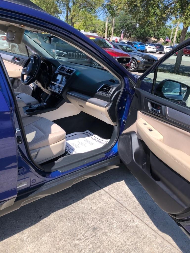 Subaru Outback 4dr Wgn 2.5i Premium PZEV 2015