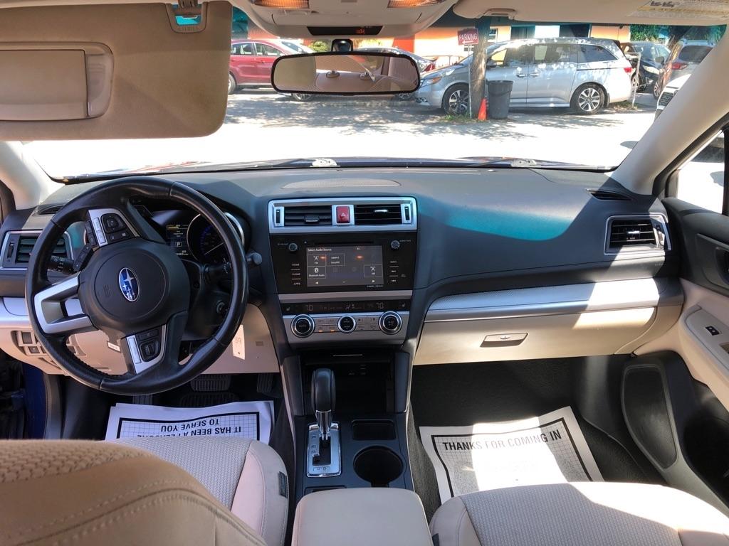 Subaru Outback 4dr Wgn 2.5i Premium PZEV 2015