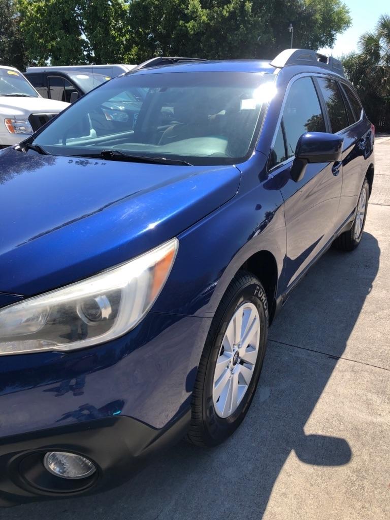 Subaru Outback 4dr Wgn 2.5i Premium PZEV 2015