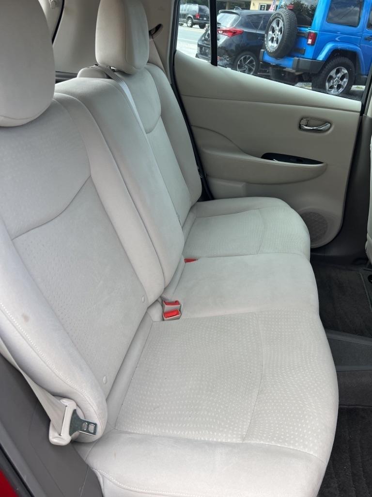 Nissan Leaf 4dr HB SL 2012