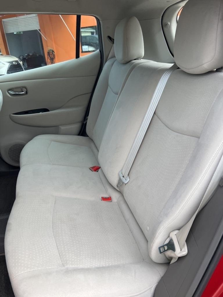 Nissan Leaf 4dr HB SL 2012