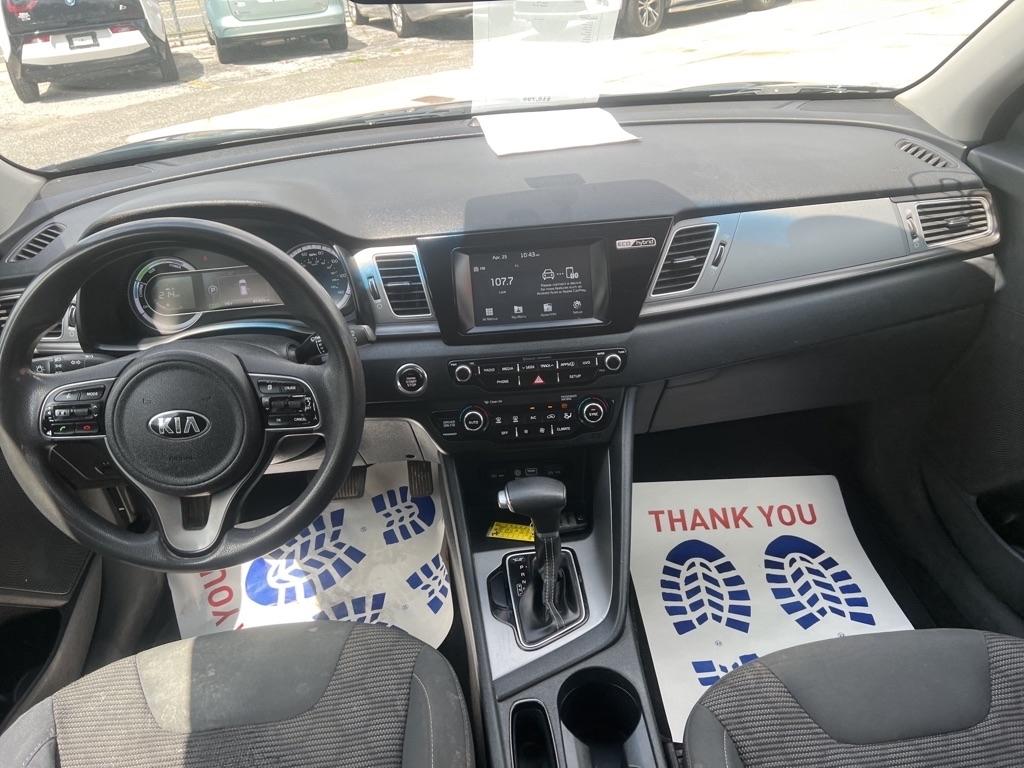 Kia Niro LX FWD 2018