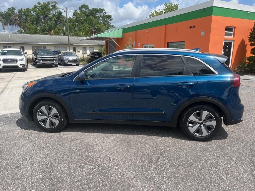 Kia Niro LX FWD 2018