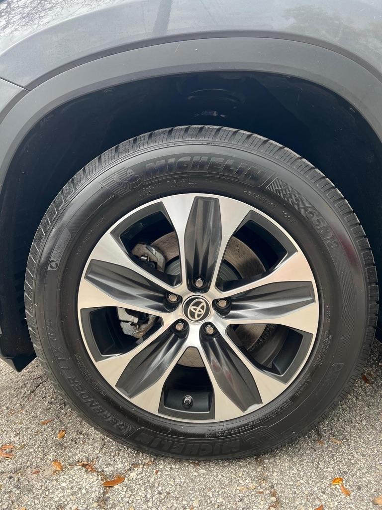 Toyota Highlander XLE AWD (Natl) 2020