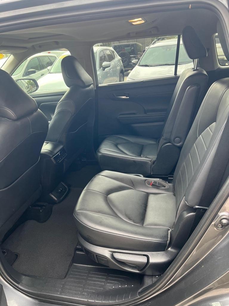 Toyota Highlander XLE AWD (Natl) 2020