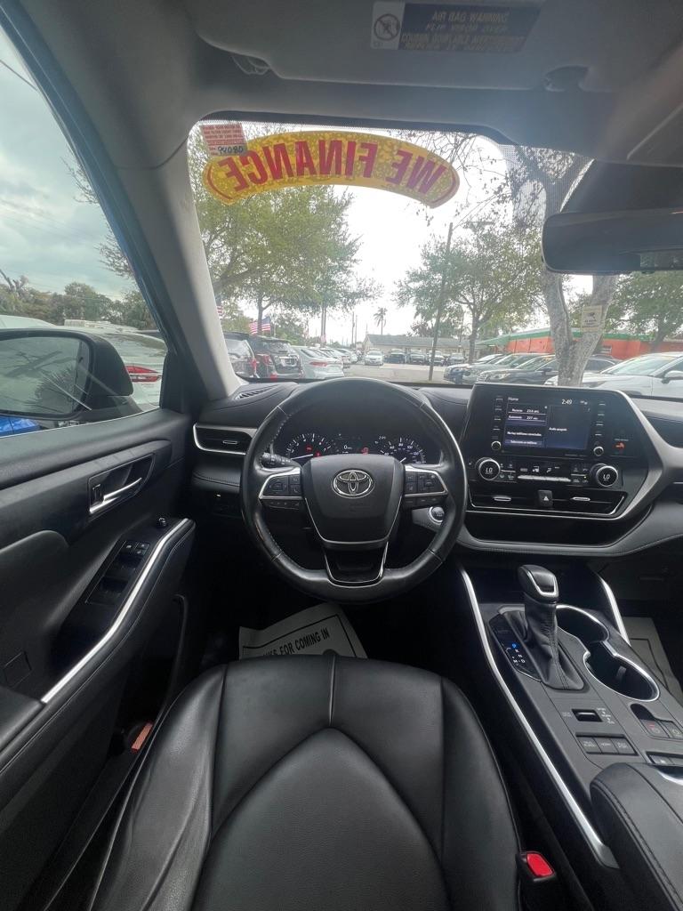 Toyota Highlander XLE AWD (Natl) 2020