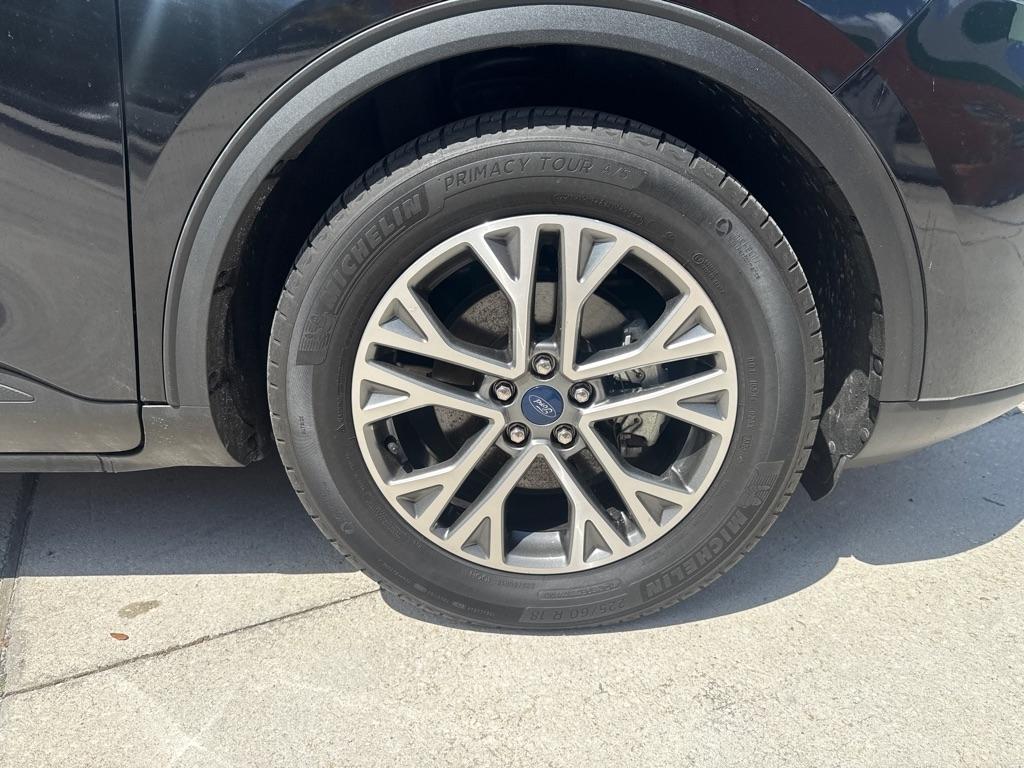 Ford Escape SEL Hybrid FWD 2022
