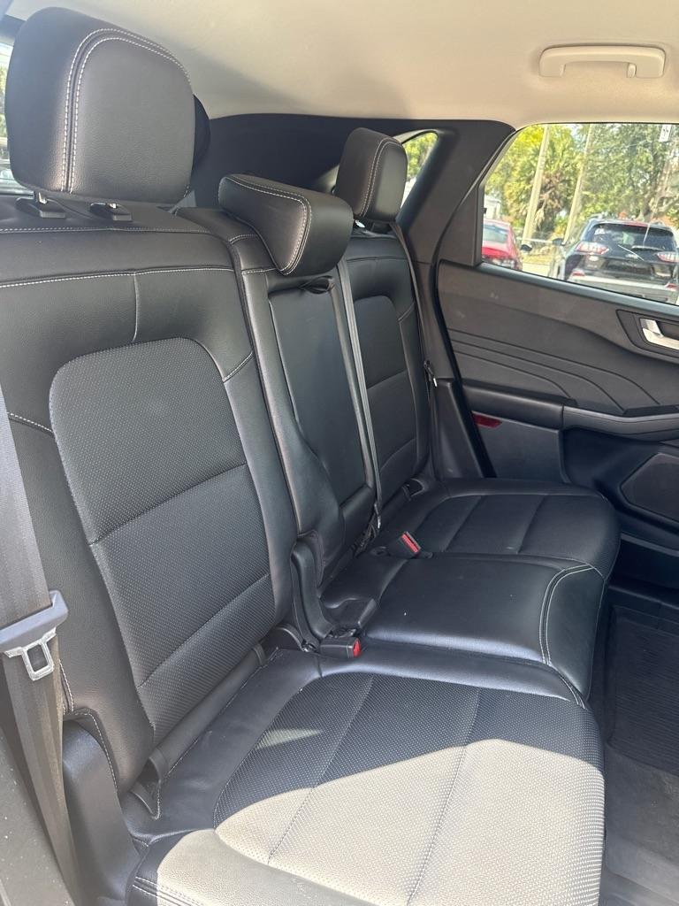 Ford Escape SEL Hybrid FWD 2022