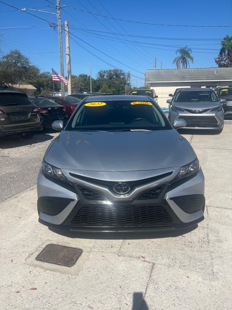 Toyota Camry SE Auto (Natl) 2022