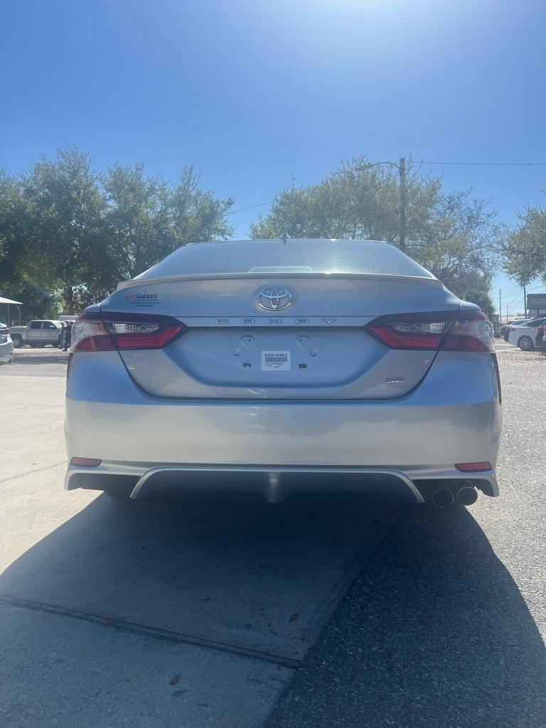 Toyota Camry SE Auto (Natl) 2022