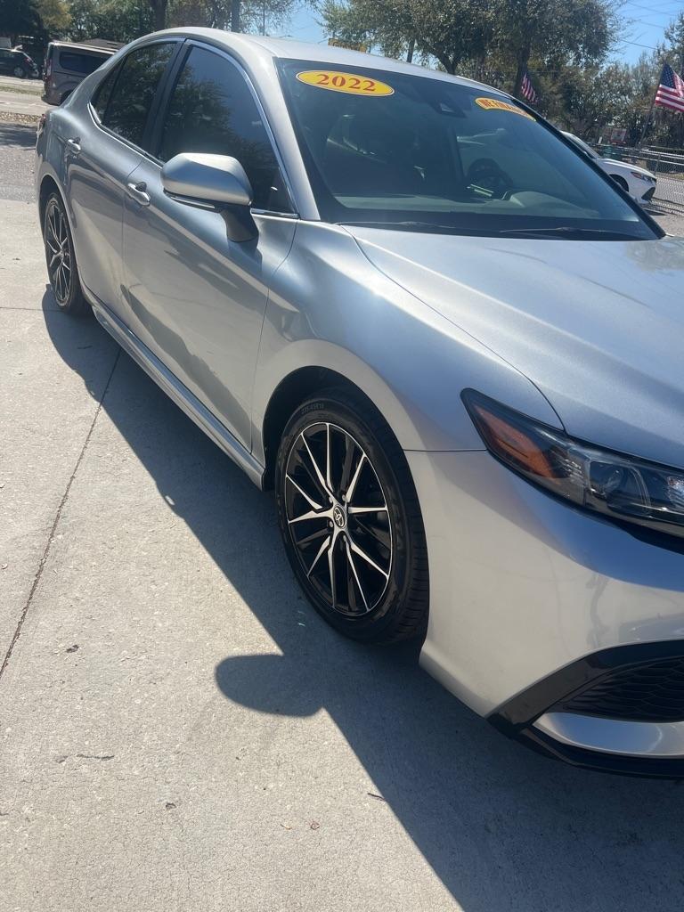 Toyota Camry SE Auto (Natl) 2022