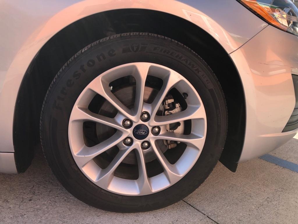 Ford Fusion Hybrid SE FWD 2019