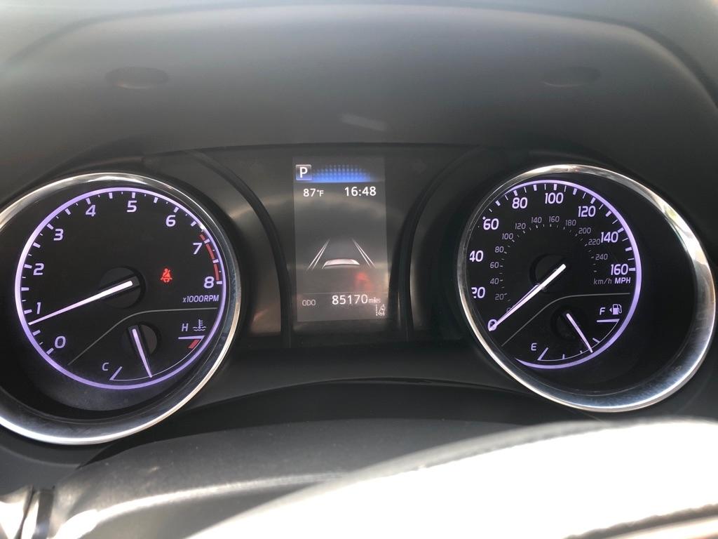 Toyota Camry XLE Auto (Natl) 2019