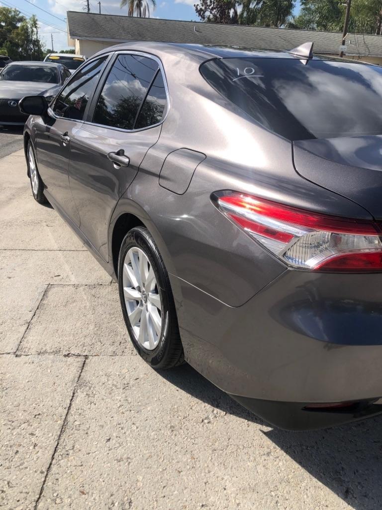 Toyota Camry XLE Auto (Natl) 2019
