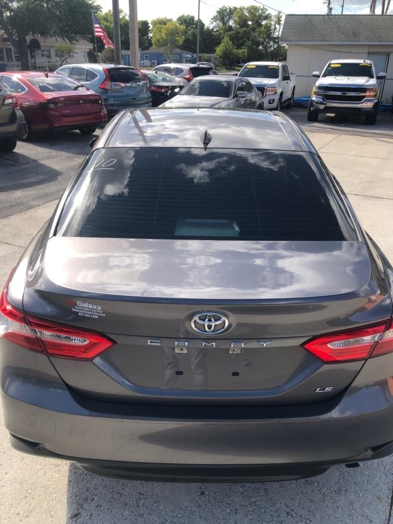 Toyota Camry XLE Auto (Natl) 2019