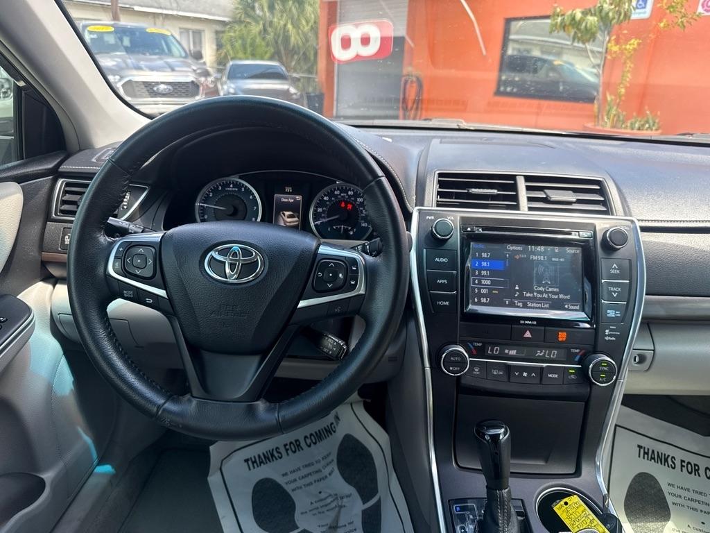 Toyota Camry 4dr Sdn I4 Auto SE w/Special Edition Pkg (Natl) 2016