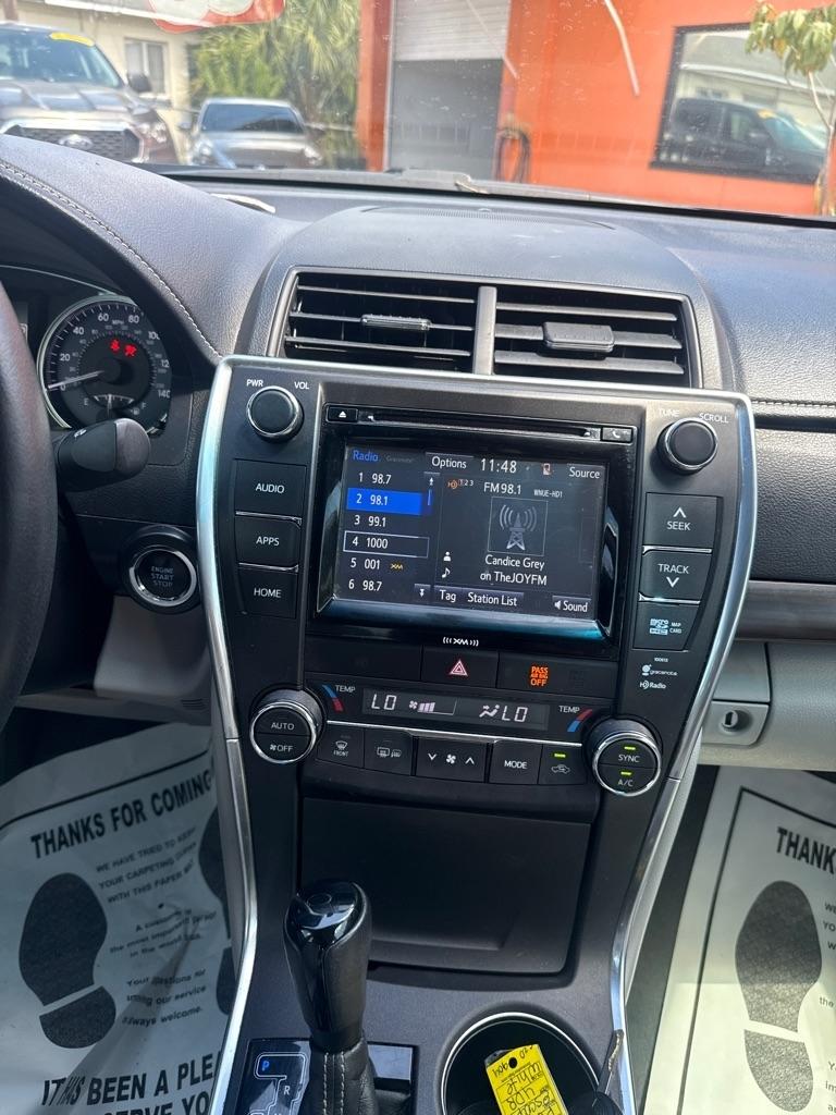 Toyota Camry 4dr Sdn I4 Auto SE w/Special Edition Pkg (Natl) 2016