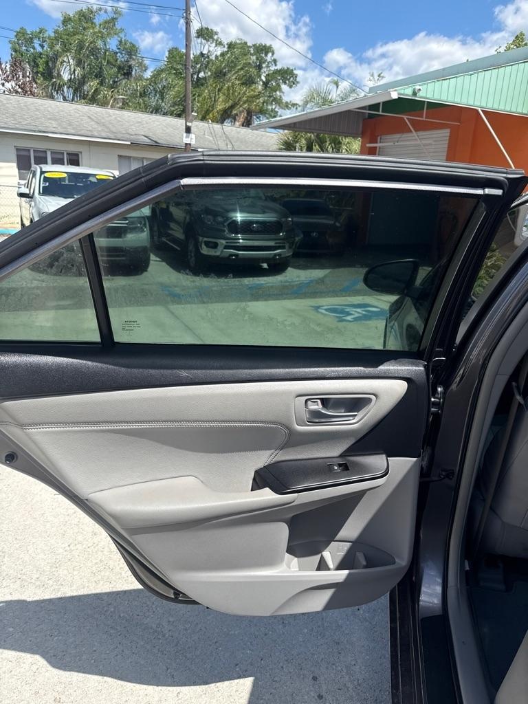 Toyota Camry 4dr Sdn I4 Auto SE w/Special Edition Pkg (Natl) 2016