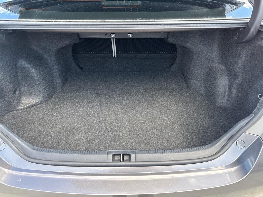 Toyota Camry 4dr Sdn I4 Auto SE w/Special Edition Pkg (Natl) 2016