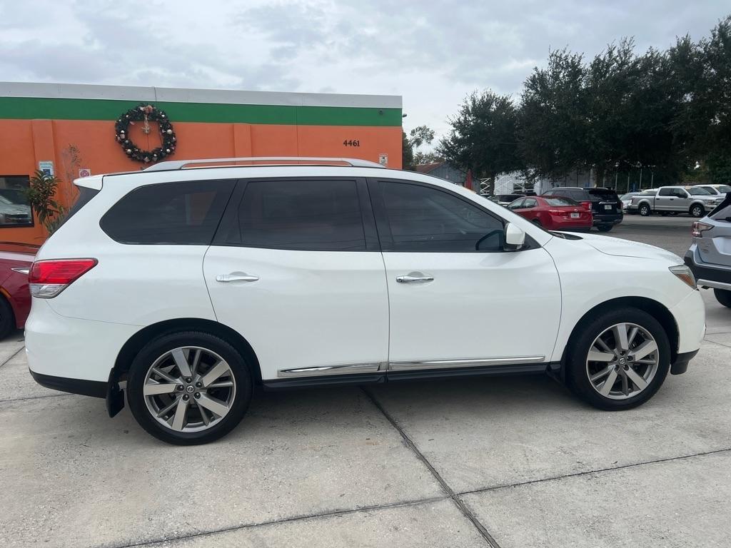 Nissan Pathfinder 2WD 4dr Platinum 2013