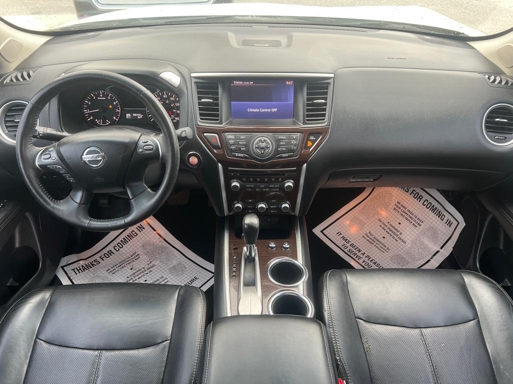 Nissan Pathfinder 2WD 4dr Platinum 2013